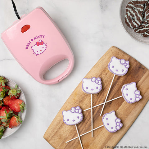 Uncanny Brands Hello Kitty Cake Pop Maker