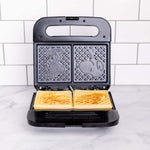 Uncanny Brands Peanuts Snoopy & Woodstock Double-Square Waffle Maker