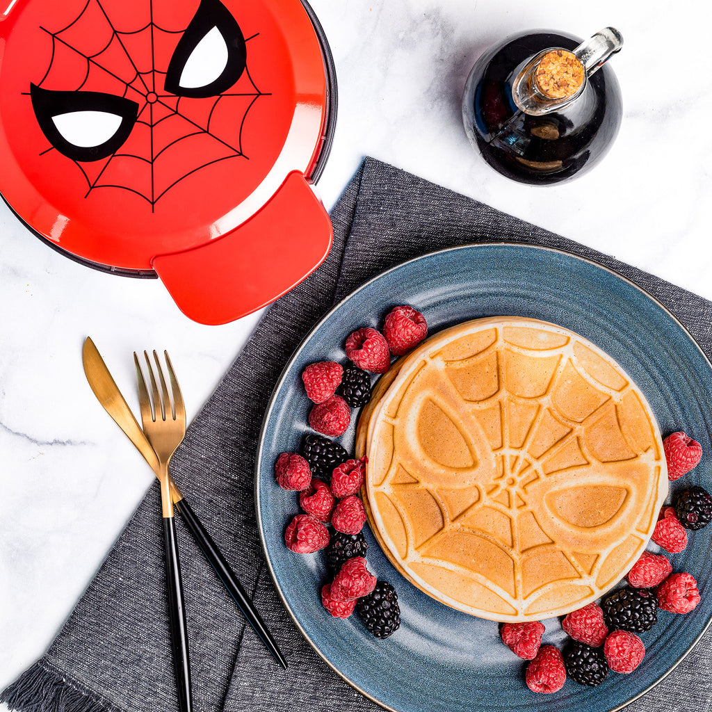 Uncanny Brands Marvel Classic Spiderman Waffle Maker – Uncanny Brands  Wholesale